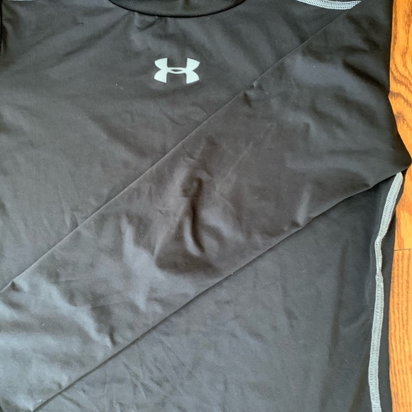 Under Armour boys heat gear long sleeve - Picture 3 of 4